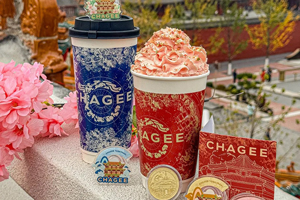 如何打造高效、吸引顾客的霸王茶姬加盟店店面设计？